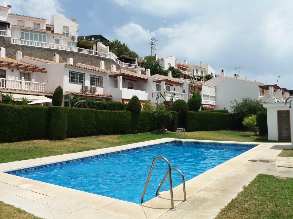 Chalet Adosado Con Piscina En La Cala Del Moral Exterior photo